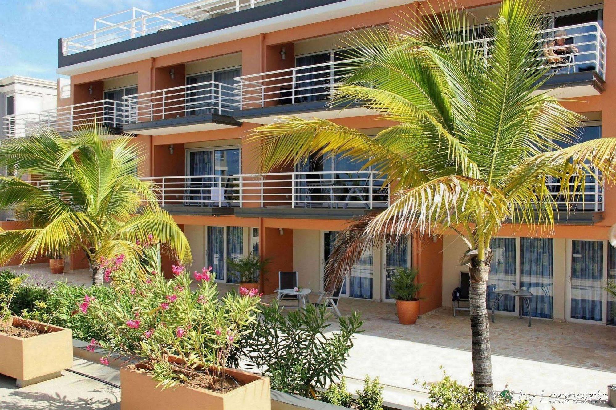 Bonaire Seaside Apartments Exterior photo