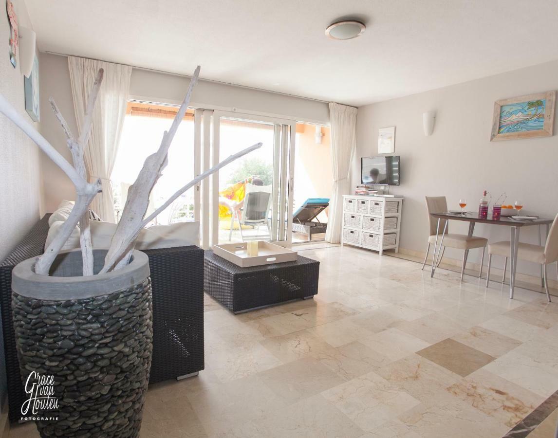 Bonaire Seaside Apartments Exterior photo