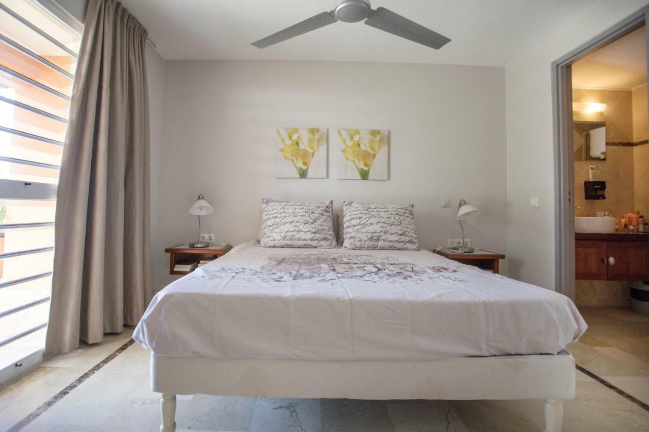 Bonaire Seaside Apartments Exterior photo
