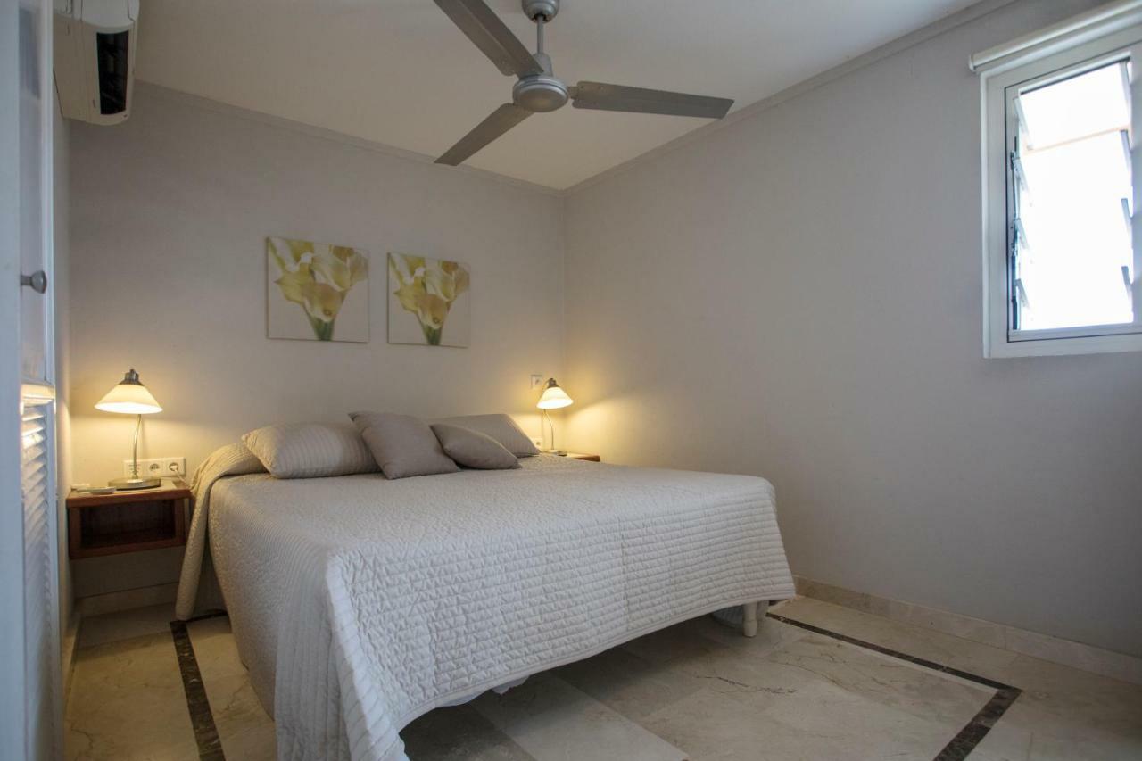 Bonaire Seaside Apartments Exterior photo