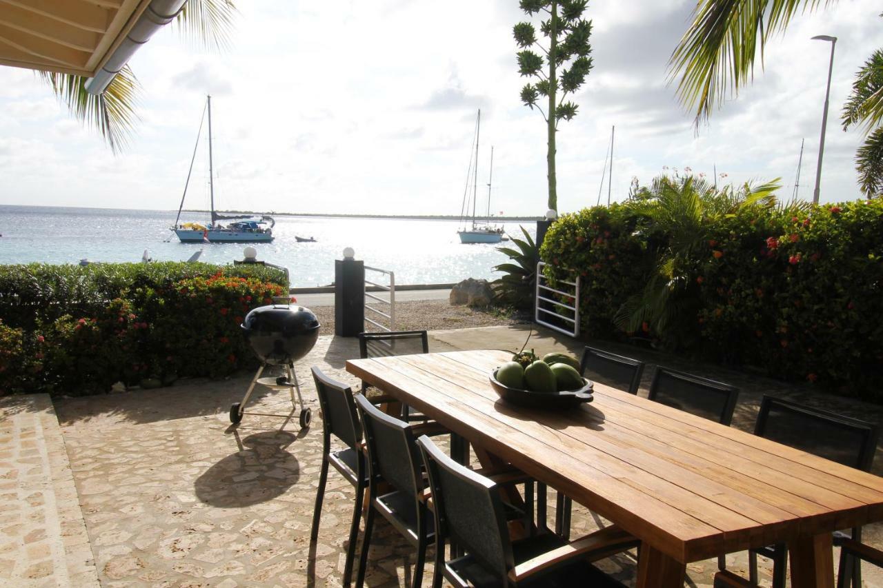 Bonaire Seaside Apartments Exterior photo